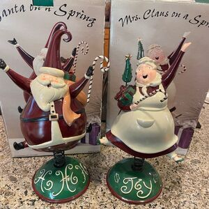 Vintage Santa and Mrs. Claus On a Spring Costco 2003